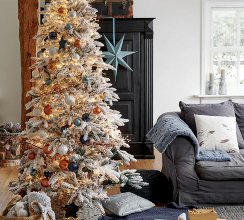 árbol de navidad blanco