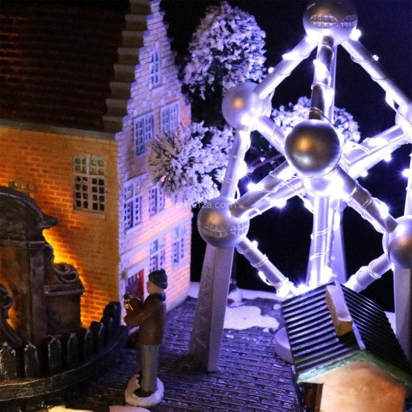 Trots aanklager zeven Verlicht en muzikaal kerstdorp Brussel - Kerstdorpen - Eminza
