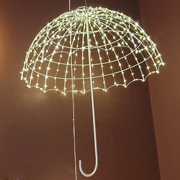 Parapluie format XL lumineux blanc chaud 360 LED