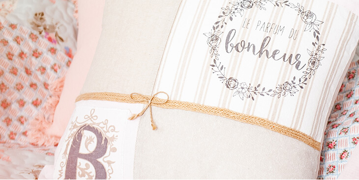 coussin style romantique