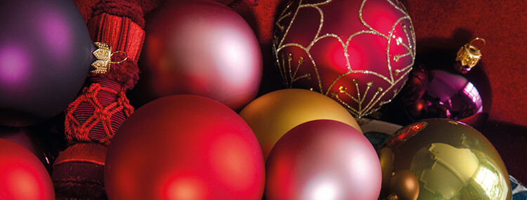Kerstballen en kerstkransen Art Deco Stijl