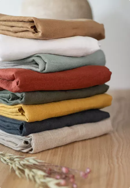 pile de draps en lin lavé