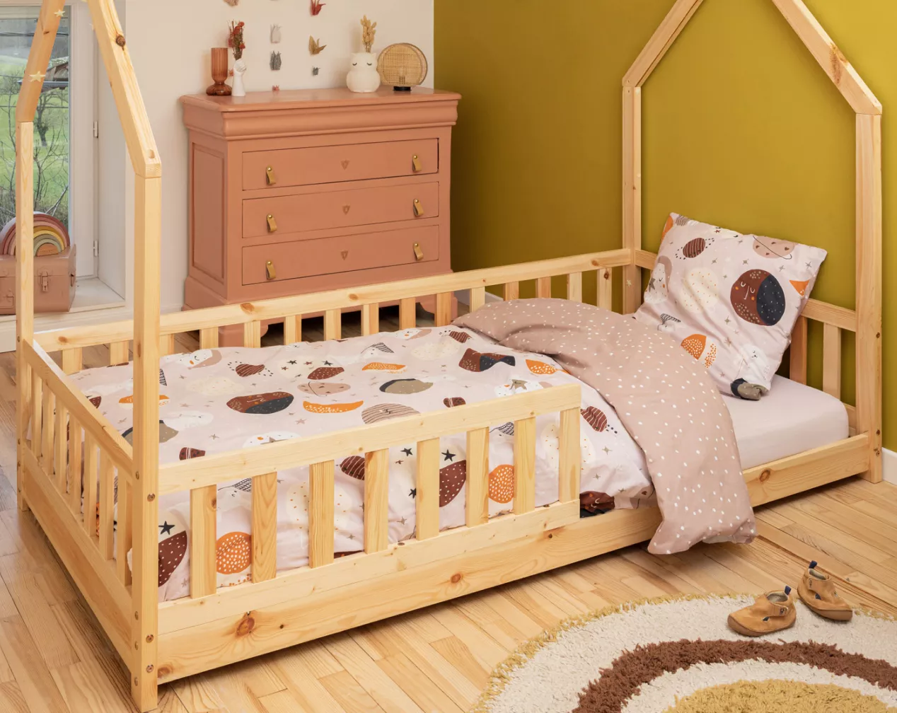 dynebetræk til børn med geometriske mønstre