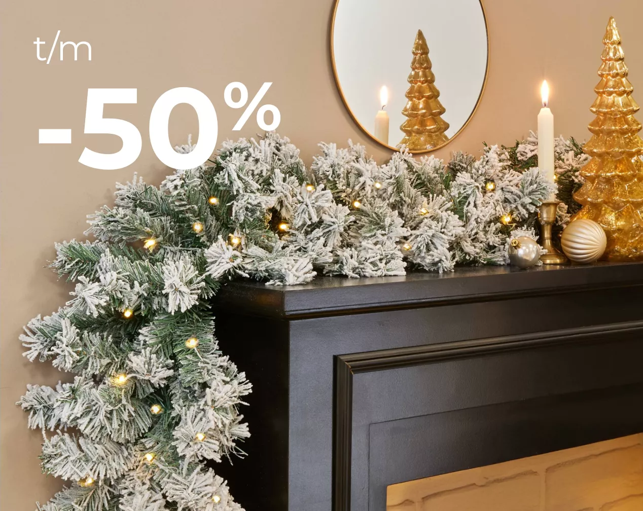 sneeuwbedekte dennenguirlande