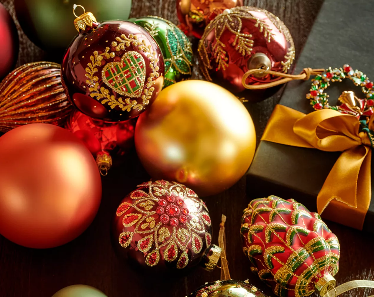 Weihnachtskugeln mehrfarbig