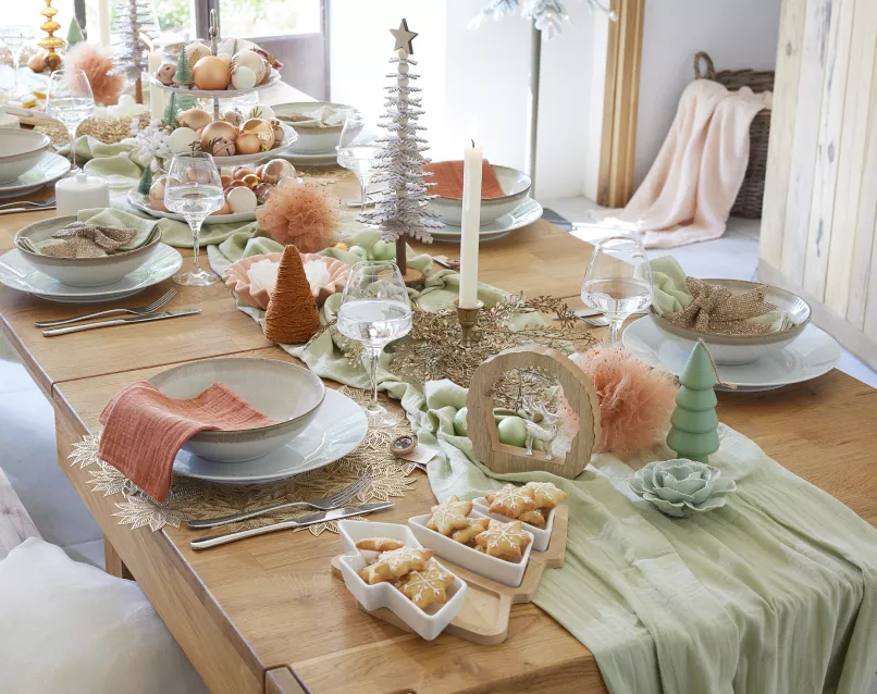 decorazioni natalizie naturali per la tavola
