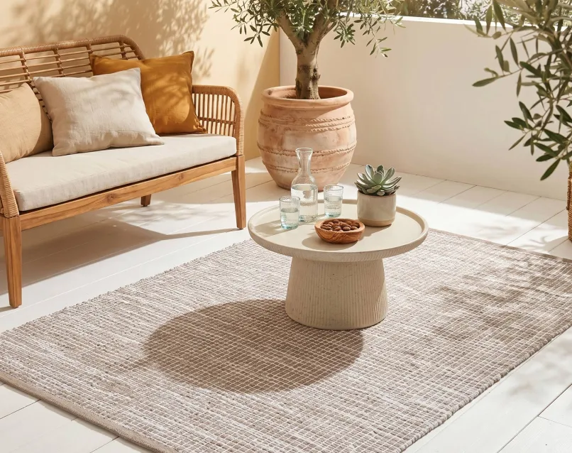 Outdoor Teppich recycelte Materialien grau