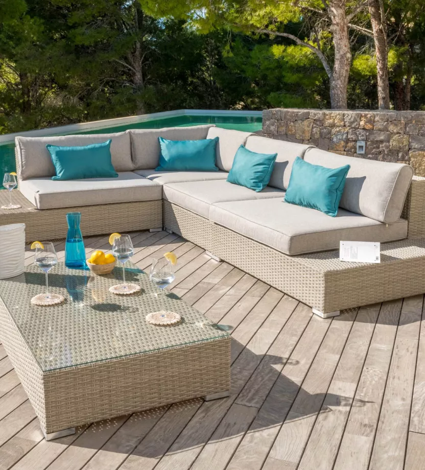 salotto da giardino in resina intrecciata grigia