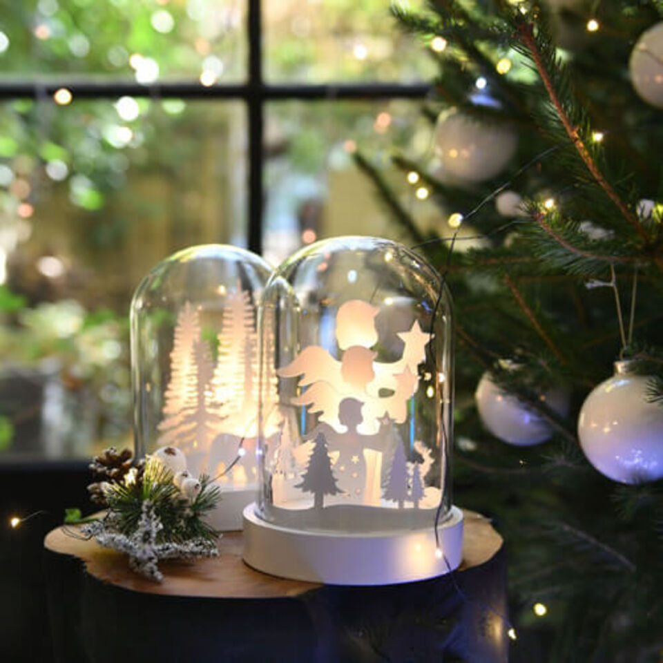decorazione di Natale sotto campana