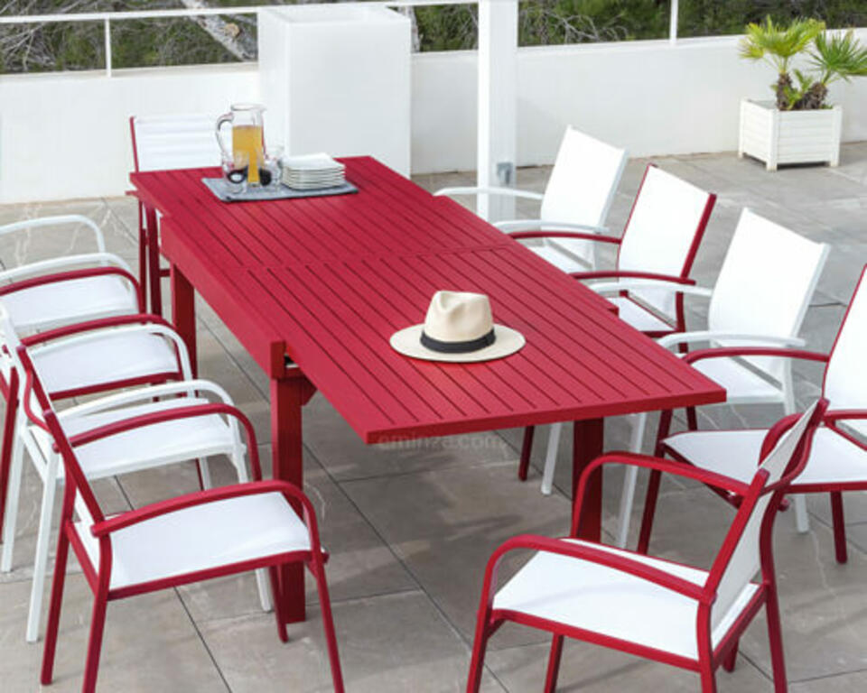 table de jardin en aluminium rouge