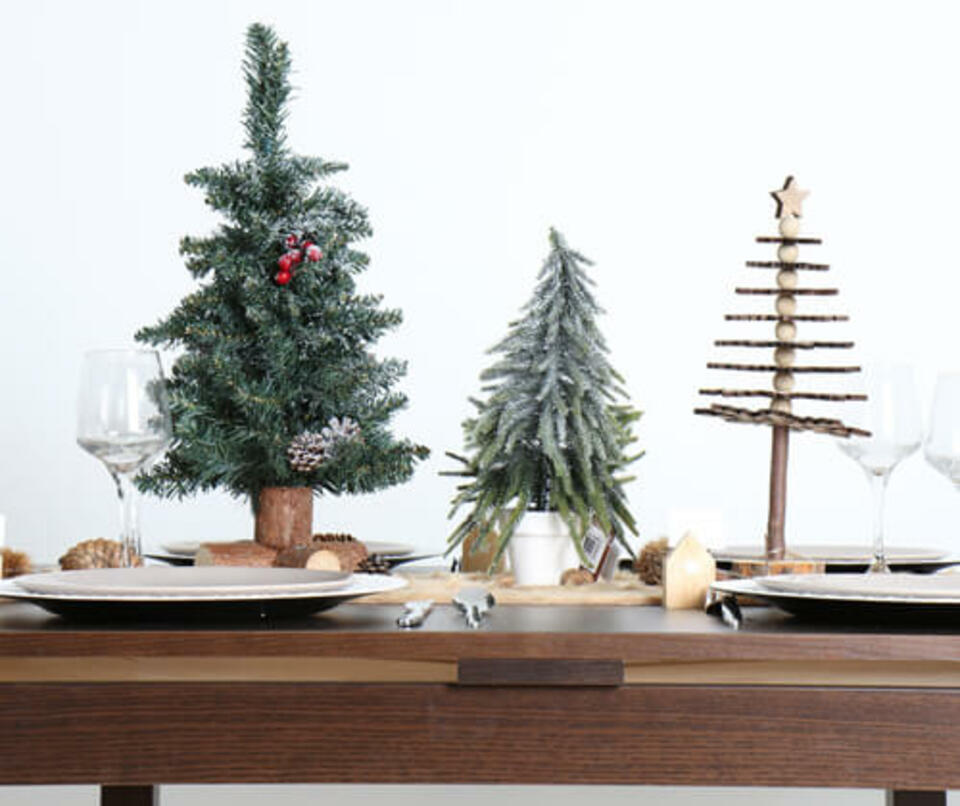 Weihnachtsbaum Tisch