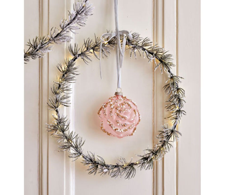bola de navidad rosa