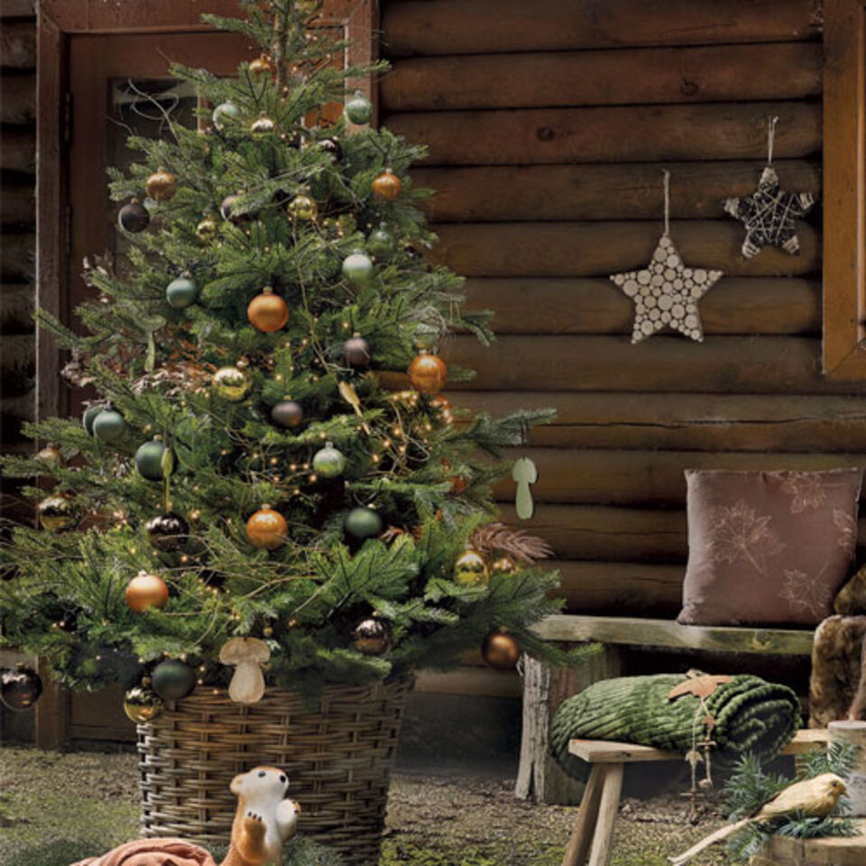 Weihnachtsbaum im modernen Natur-Look