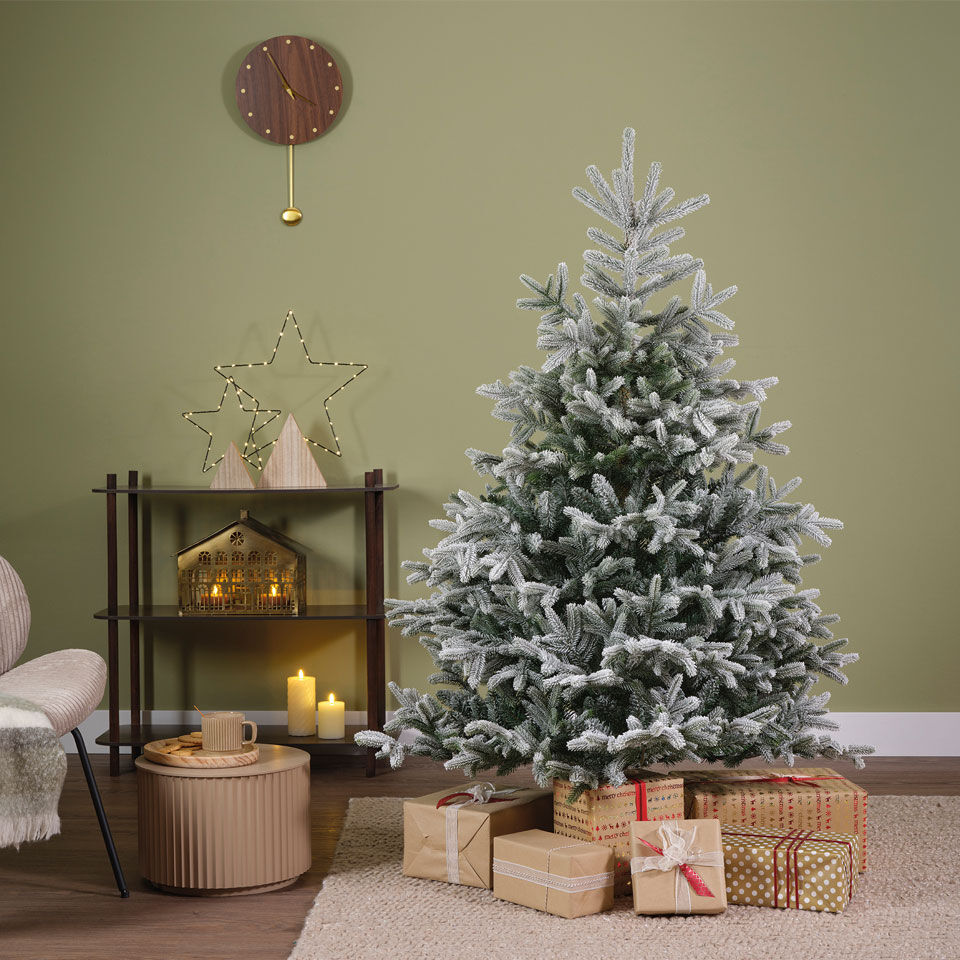 sapin artificiel enneigé très garni
