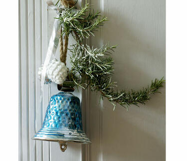 décoration de noel bleu et argent pour porte d'entrée