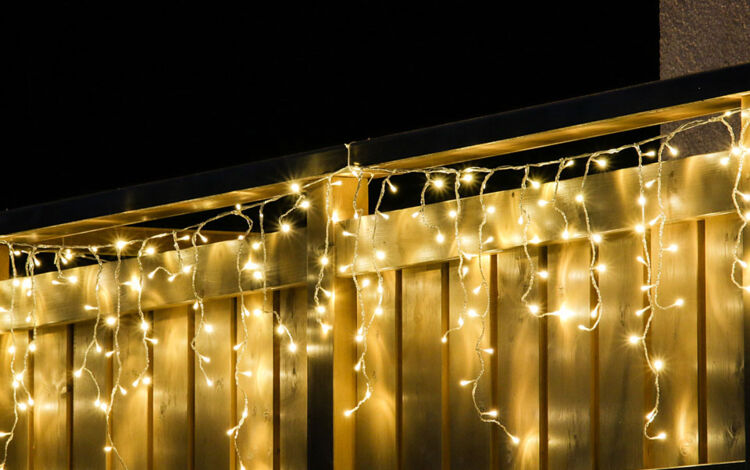 10 Dekoideen für einen weihnachtlichen Balkon