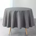 https://cdn1.eminza.com/uploads/cache/legacy_product_150_standard/uploads/media/64fb37cdb26a0/nappe-ronde-anti-tache-d180-cm-artchic-gris-anthracite-2