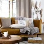 https://cdn1.eminza.com/uploads/cache/legacy_product_150_standard/uploads/media/64fe104f7ec2f/tapis-90-cm-jarvis-blanc-2