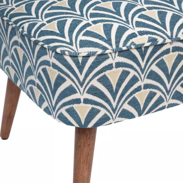 https://cdn1.eminza.com/uploads/cache/legacy_product_600_standard/uploads/media/64f5f5de2827d/sillon-chiara-azul-3