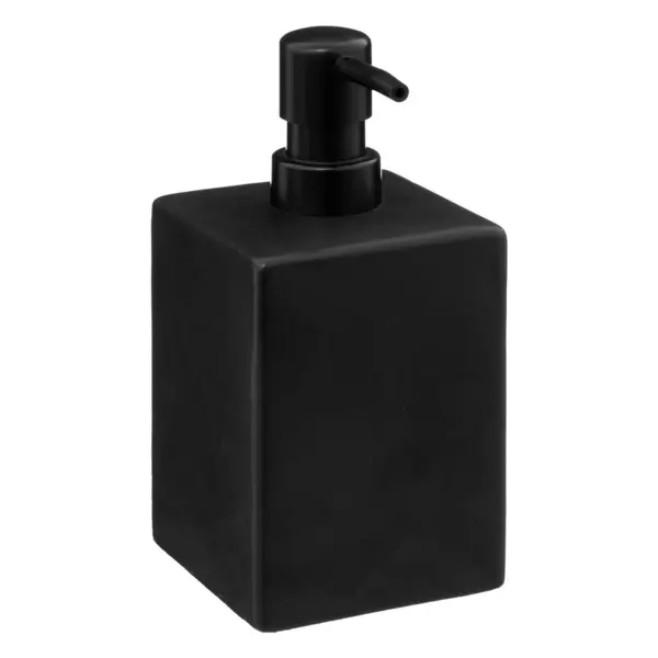 https://cdn1.eminza.com/uploads/cache/legacy_product_600_standard/uploads/media/64f8541e6cf31/kit-d-accessoires-style-noir-4