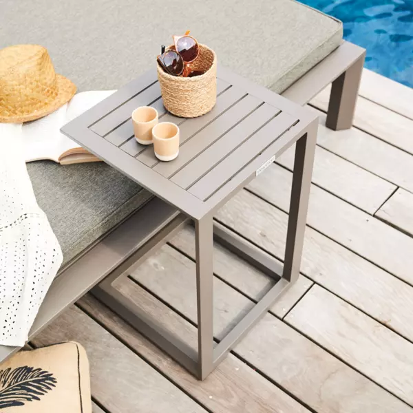 Vigor 9693770 Amaca A Dondolo Resort Lettino Con Tettuccio Parasole – Struttura In Acciaio, 190x127x200cm, Portata 120kg, Colore Marrone