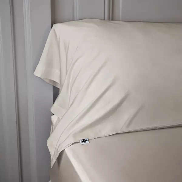 Funda de almohadón alargado en satén de bambú (L185 cm) Salomé Beige pampa