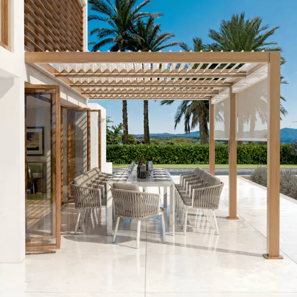Pérgola bioclimática adosada motorizada de aluminio (3 x 6 m) LED - Madera