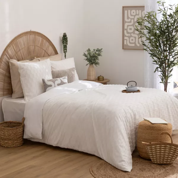 Funda nórdica y dos fundas de almohadas de microfibra (240 x 220 cm) Edie Blanco