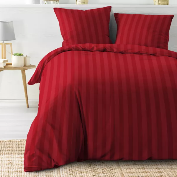 Funda nórdica y dos fundas de almohada microfibra (240 x 220 cm) Cleo Rojo