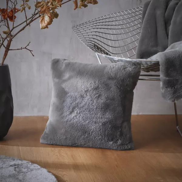 Cuscino quadrato in ecopelliccia (45 x 45 cm) Finn Grigio antracite