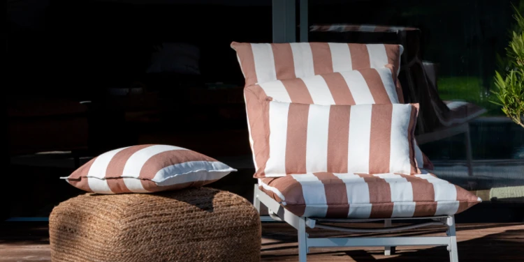 M_OUT_textile_393x197.jpg