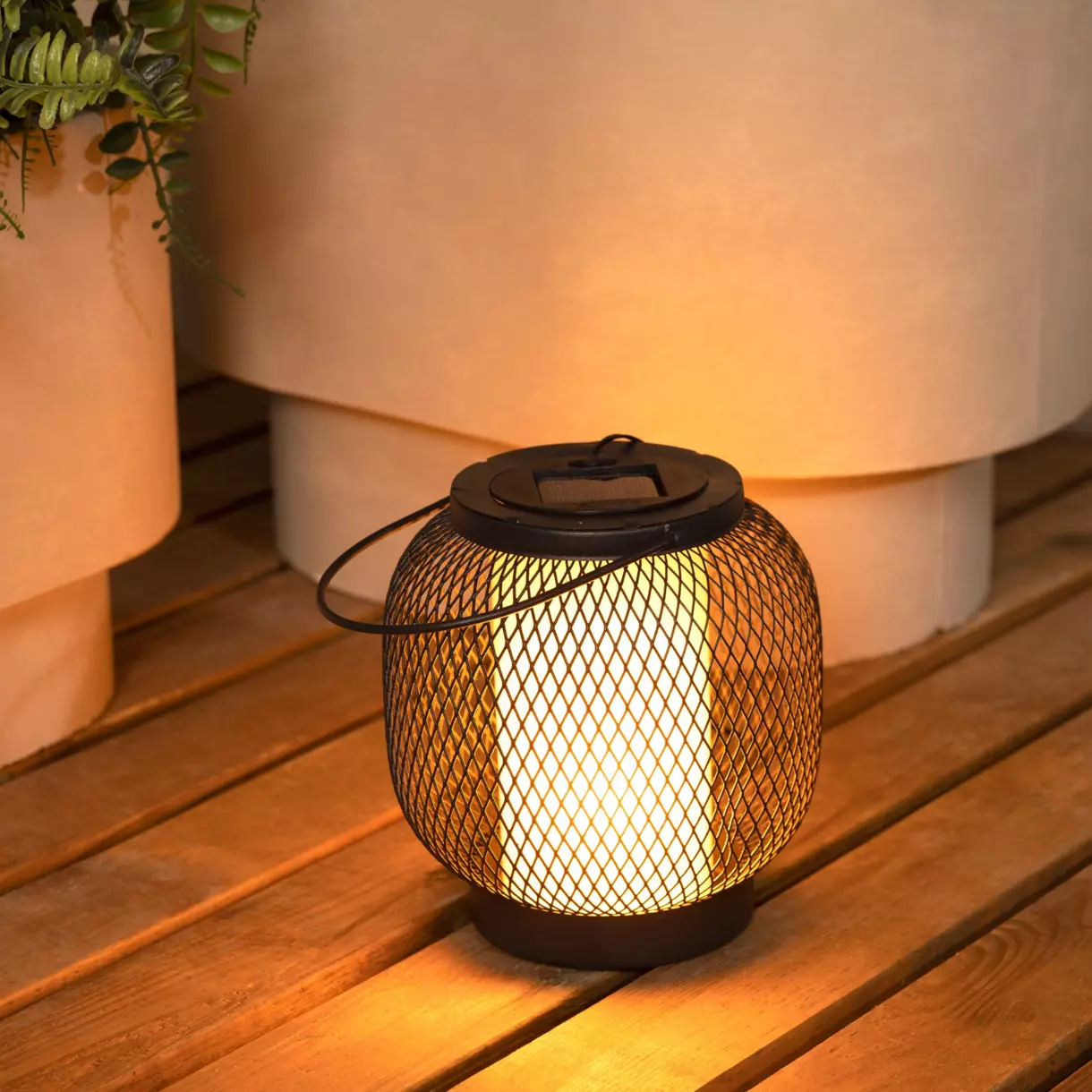 Lanterne solaire à LED Croisillon - Noir 1