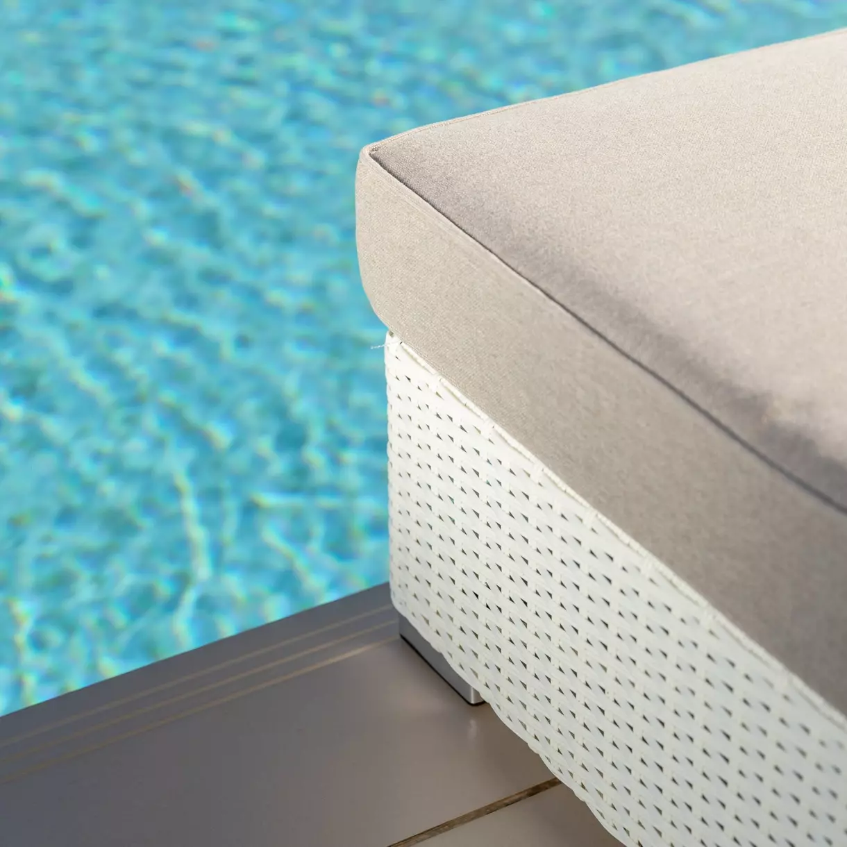 Chauffeuse de jardin Palma - Blanche 6
