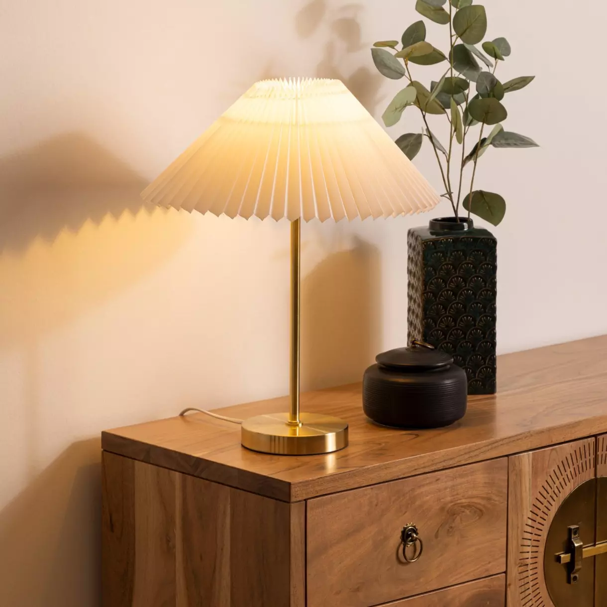 Lámpara de mesa Jil Oro 1