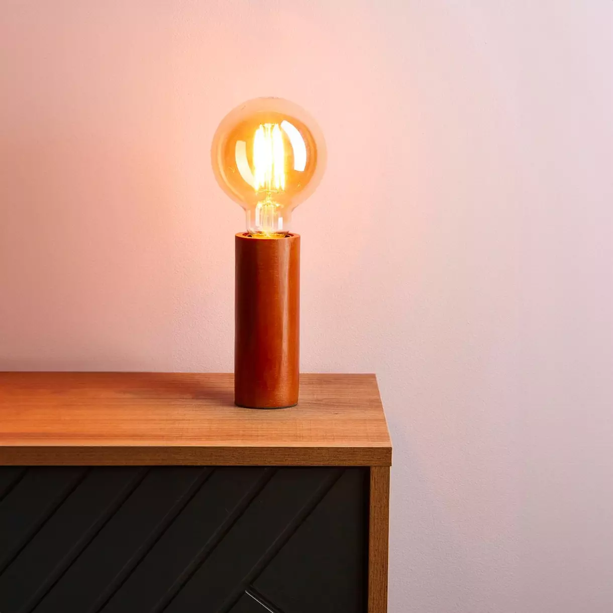 Lampe à poser Finn Brun 1