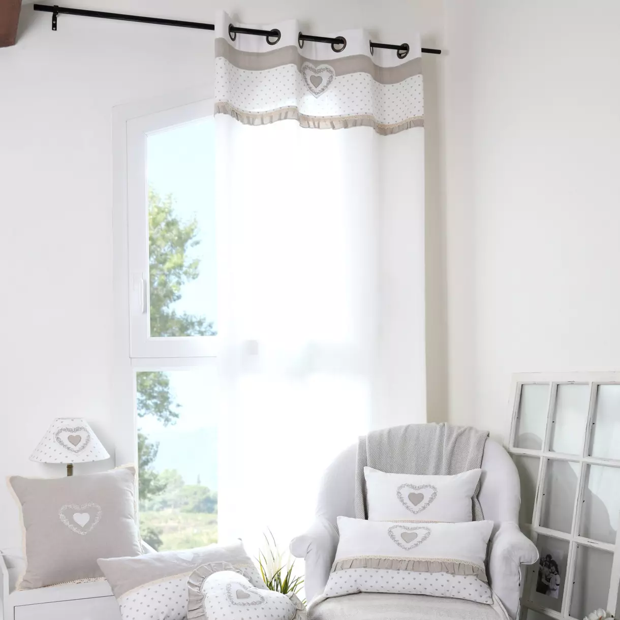 Cortina semi opaca (140 X 260 cm) Berenice Beige 1
