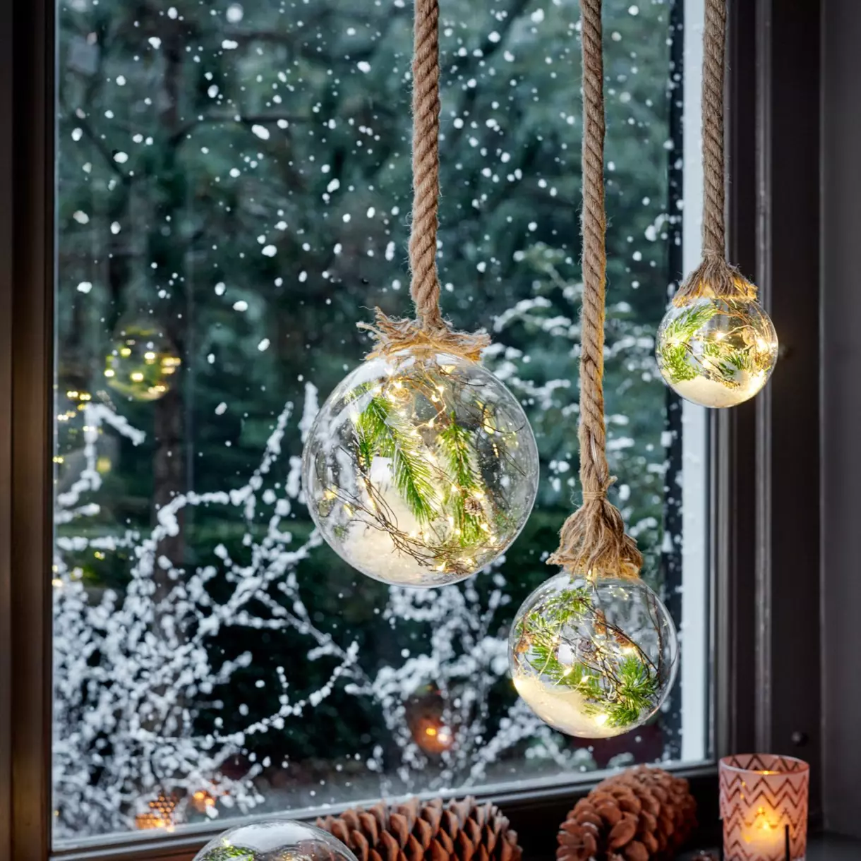 Suspension lumineuse Balle Blanc chaud 30 LED 1