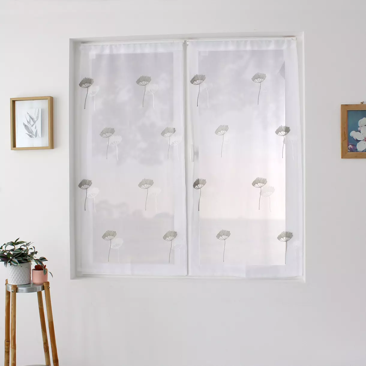 Par de visillos bordados (60 x 160 cm) Cosmos Gris 1