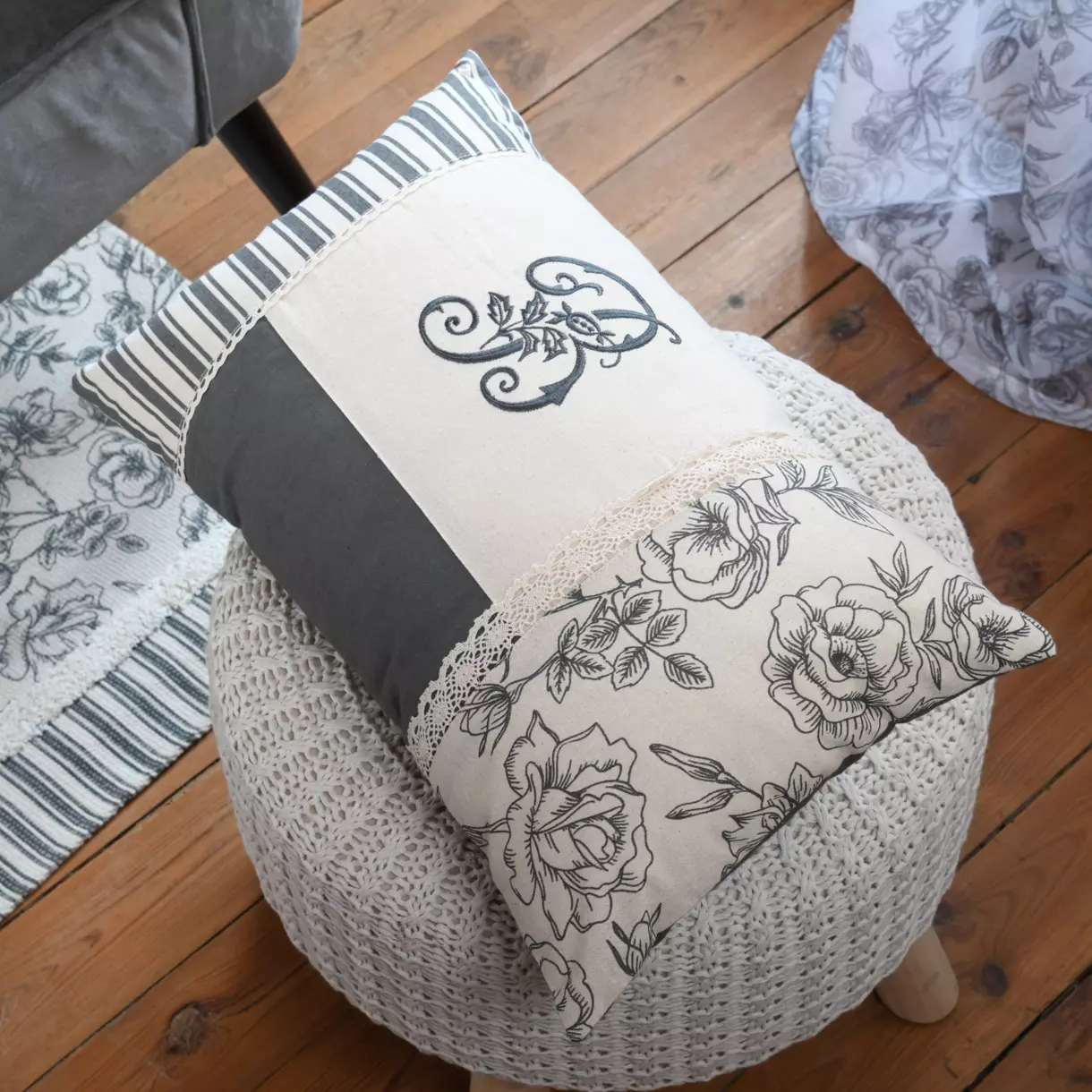 Coussin rectangulaire (50 cm) Bonnie Gris 1