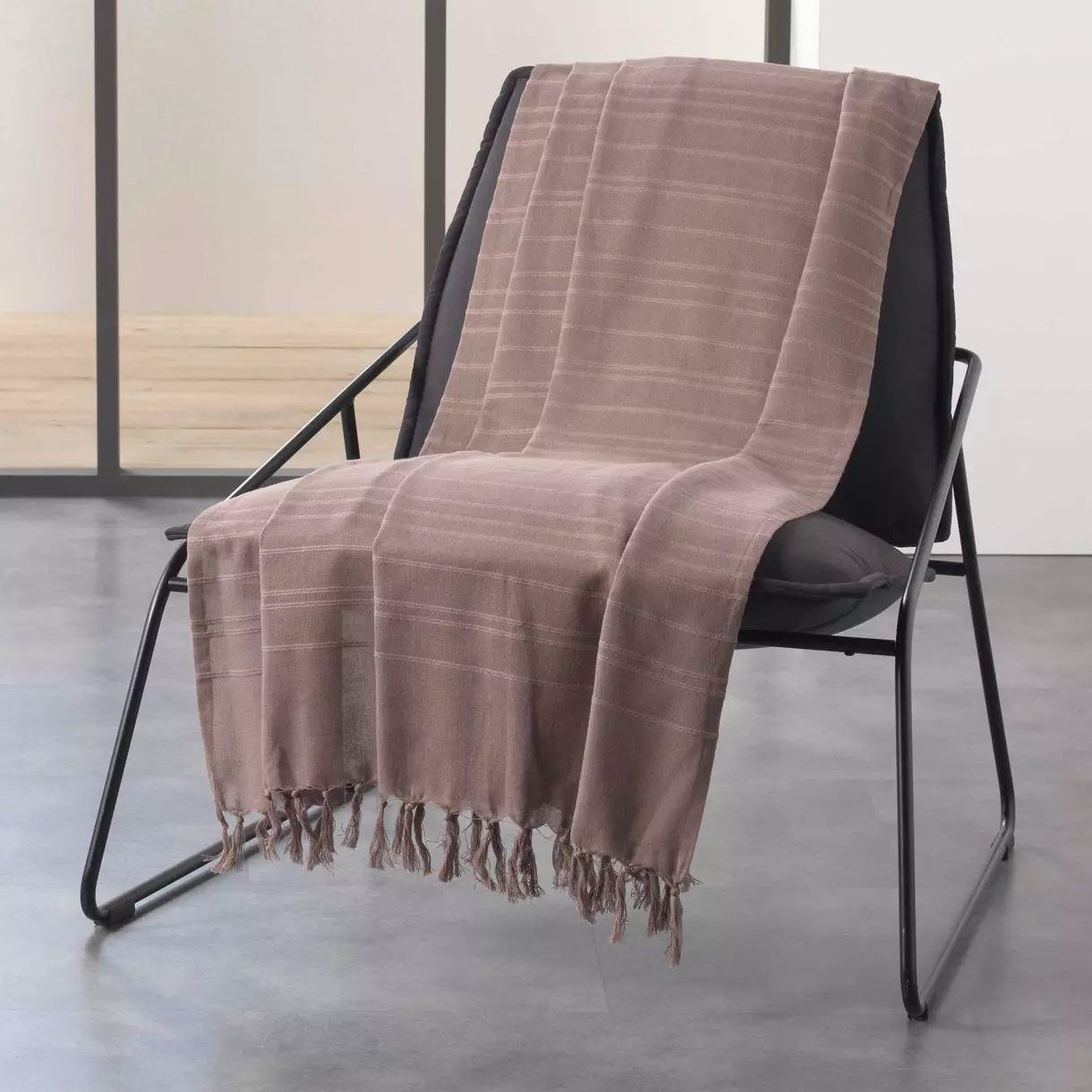 Jeté de canapé (150 cm) Lilia Taupe 1
