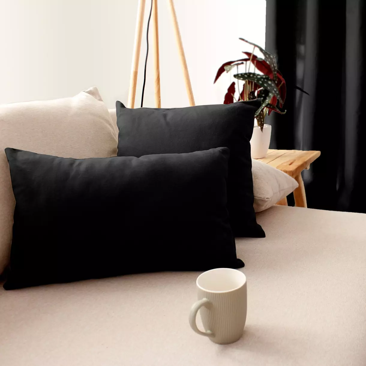 Coussin rectangulaire (50 cm) Etna Noir 1