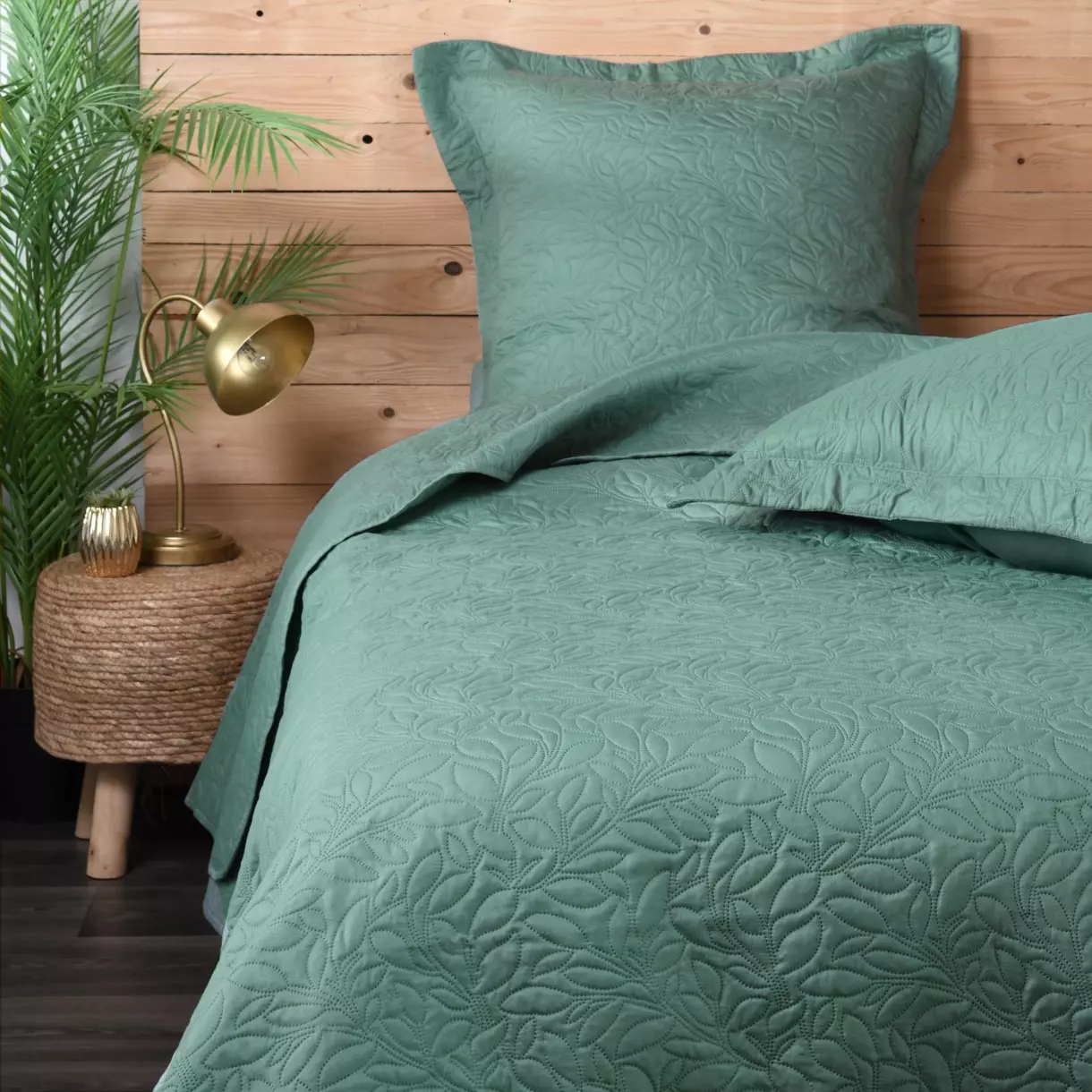 Couvre-lit et taies d'oreiller (260 x 240 cm) Cassandre Vert argile 1