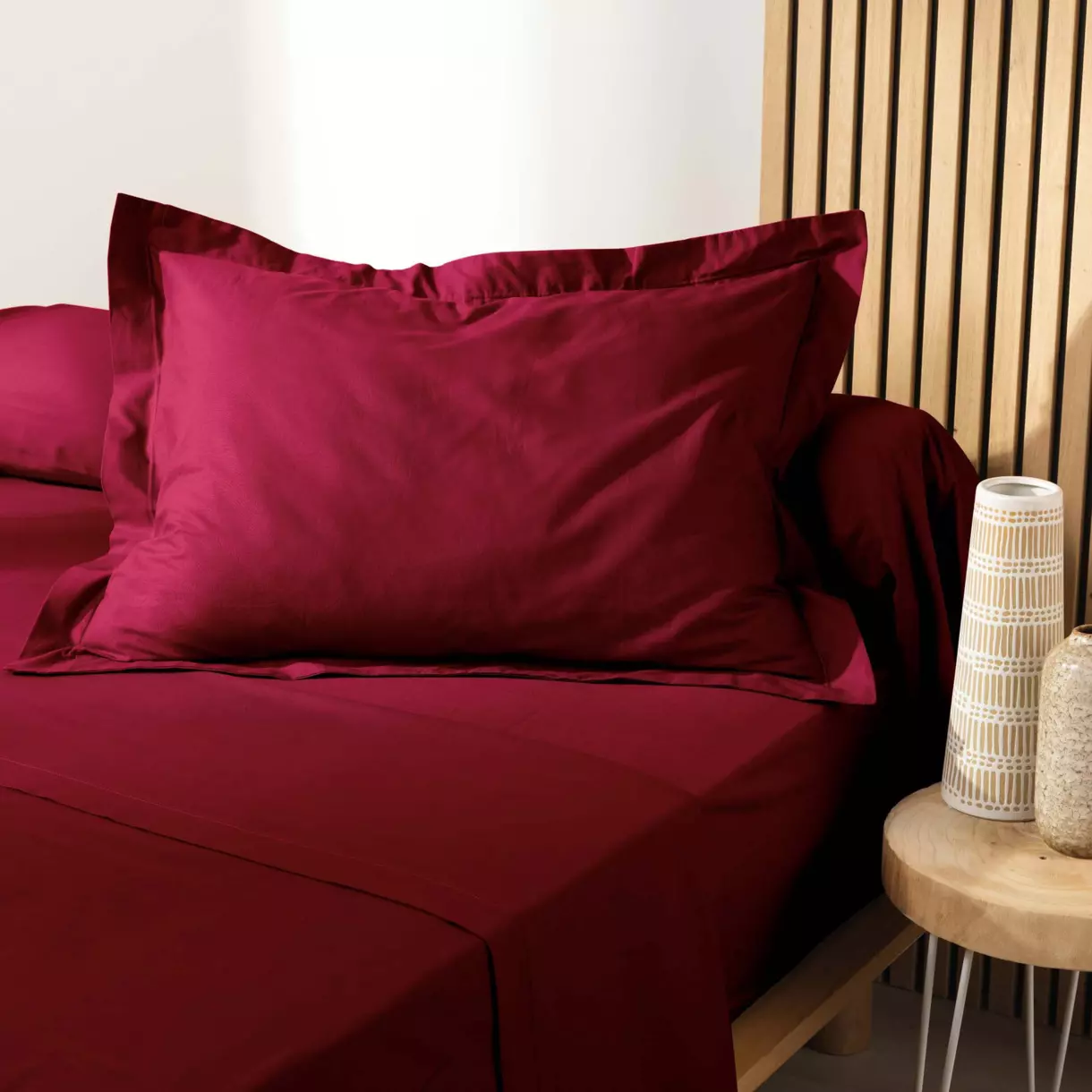 Funda de almohada rectangular en algodón bio (70 cm) Biolina Burdeos 1