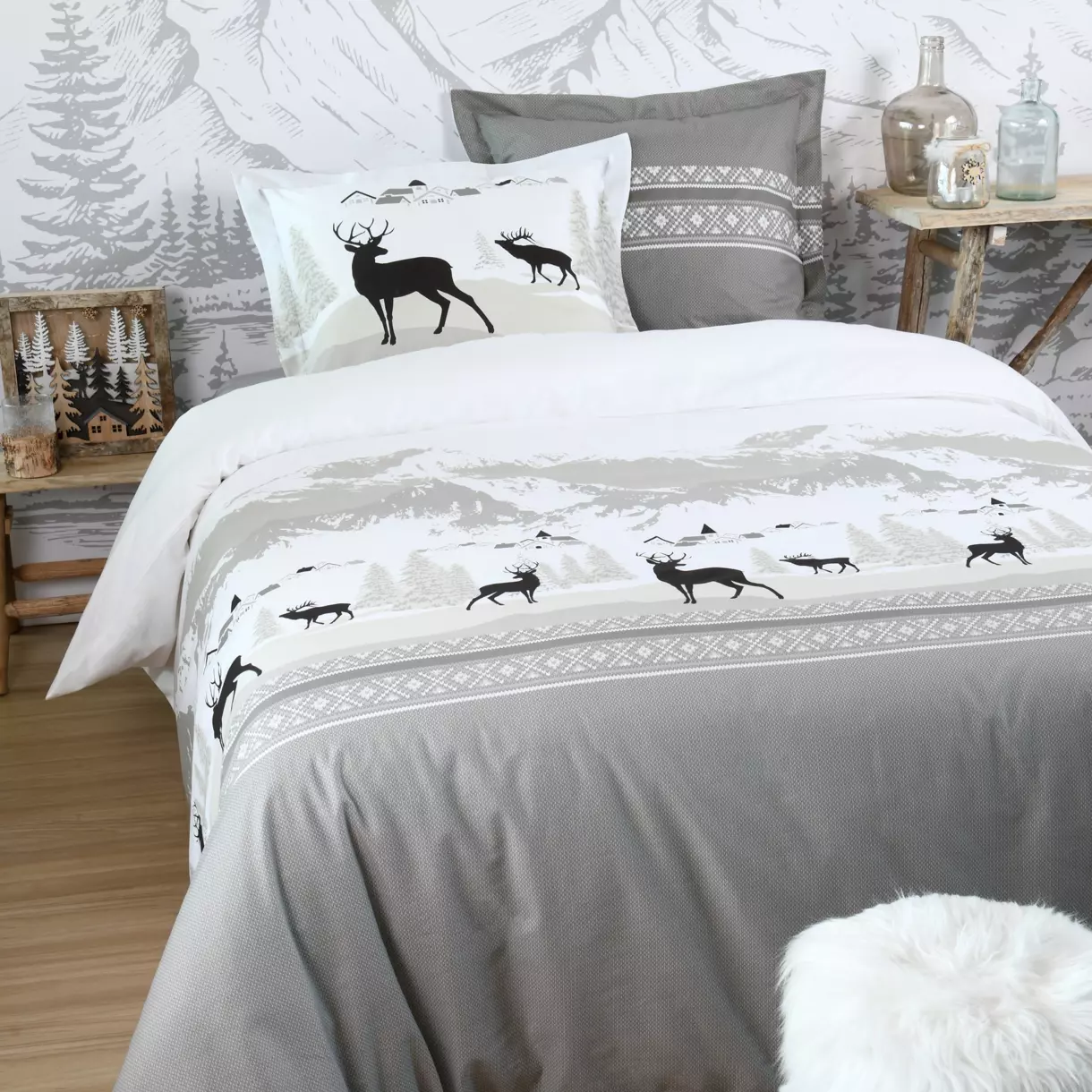 Housse de couette et deux taies coton (240 cm) Verchaix Grise 1