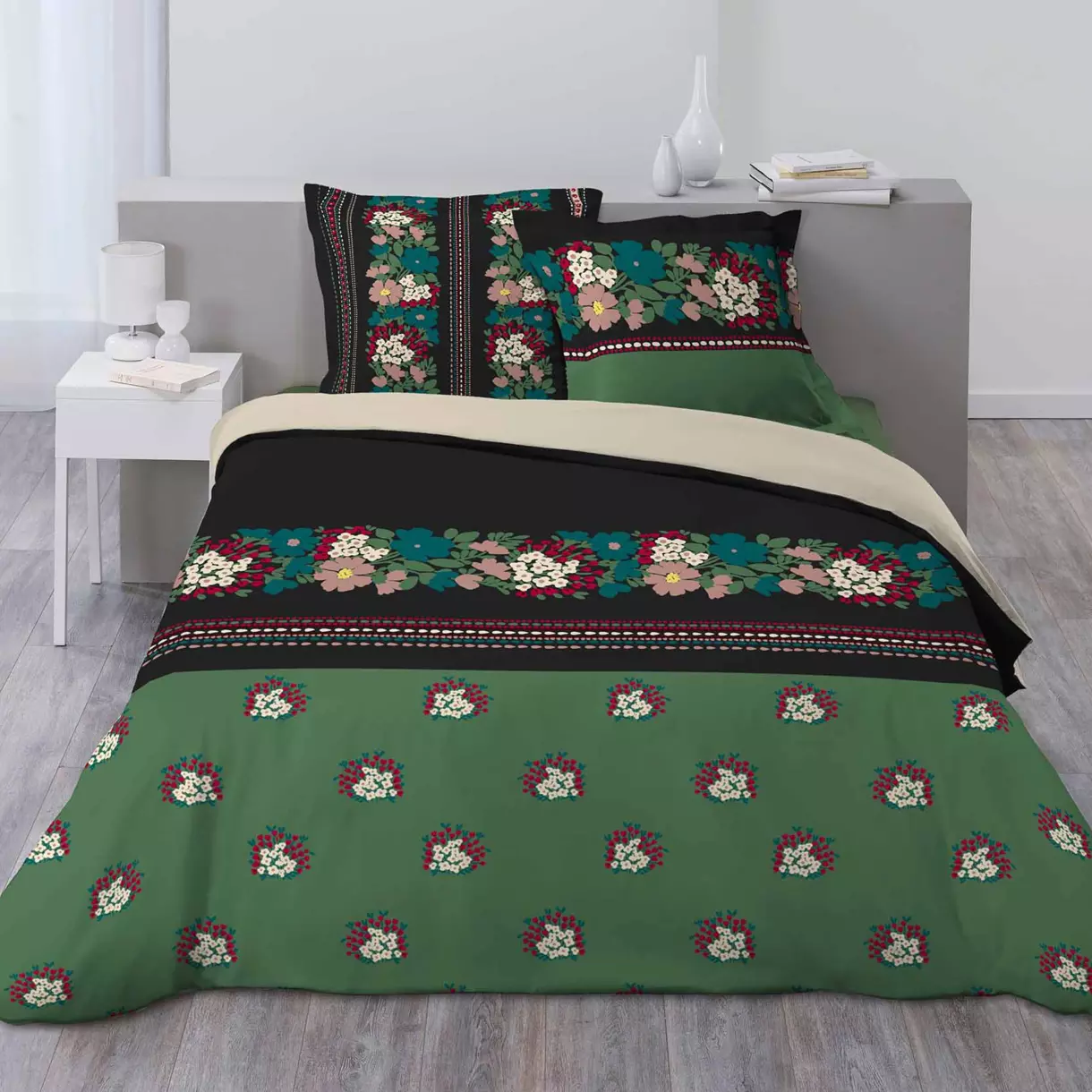 Housse de couette et deux taies coton (260 cm) Kate Verte 1