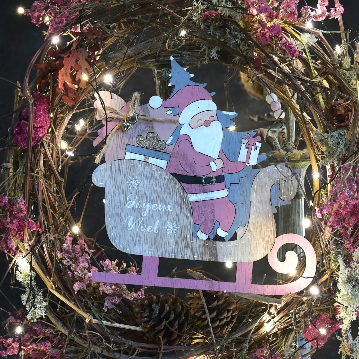 Père Noël à suspendre et traineau Santa Multicolore 1