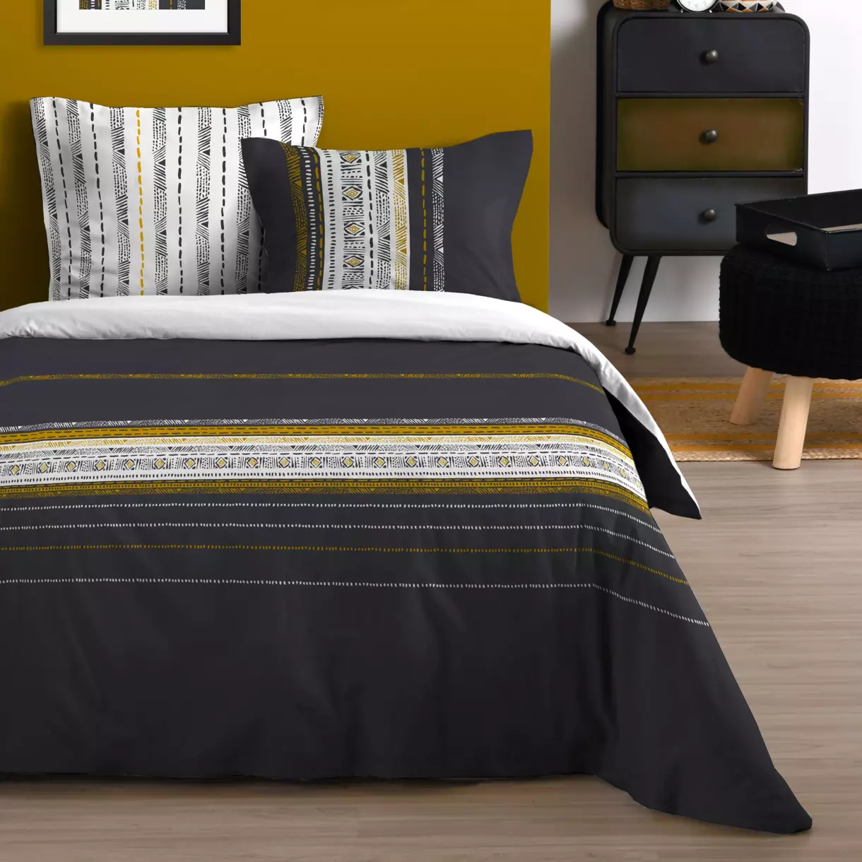 Housse de couette et deux taies coton (240 cm) Milwaukee Noire 1