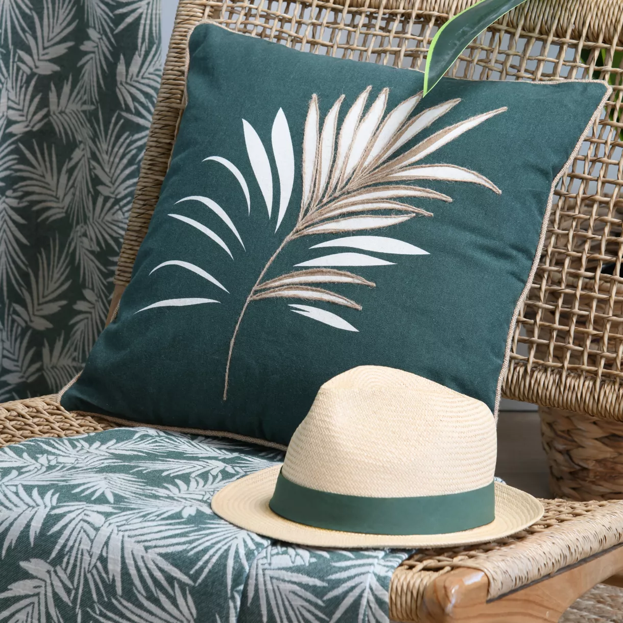 BUNTY COUSSIN 45X45 EMERAUDE