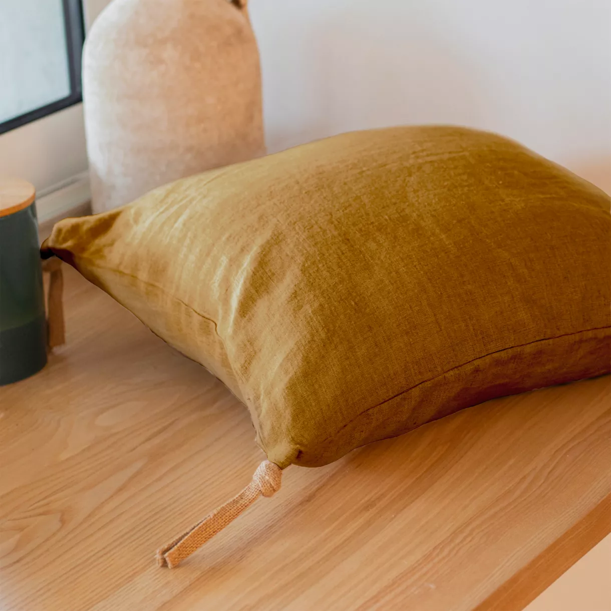 Coussin carré lin lavé (45 cm) Louise Caramel