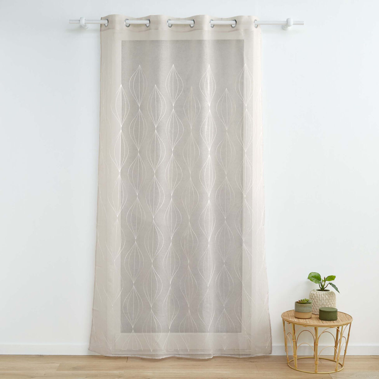 PANNEAU A OEILLETS 140 x 280 CM VOILE SABLE BRODE GALACTEE TAUPE